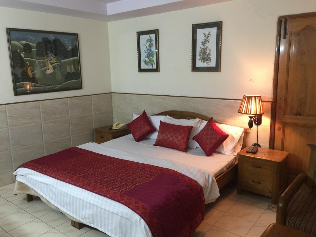 Hotel Ekant Faridabad Quarto foto